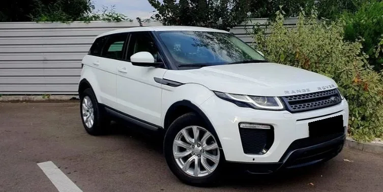 Land Rover Range Rover Evoque 2.0TD4 Image 1