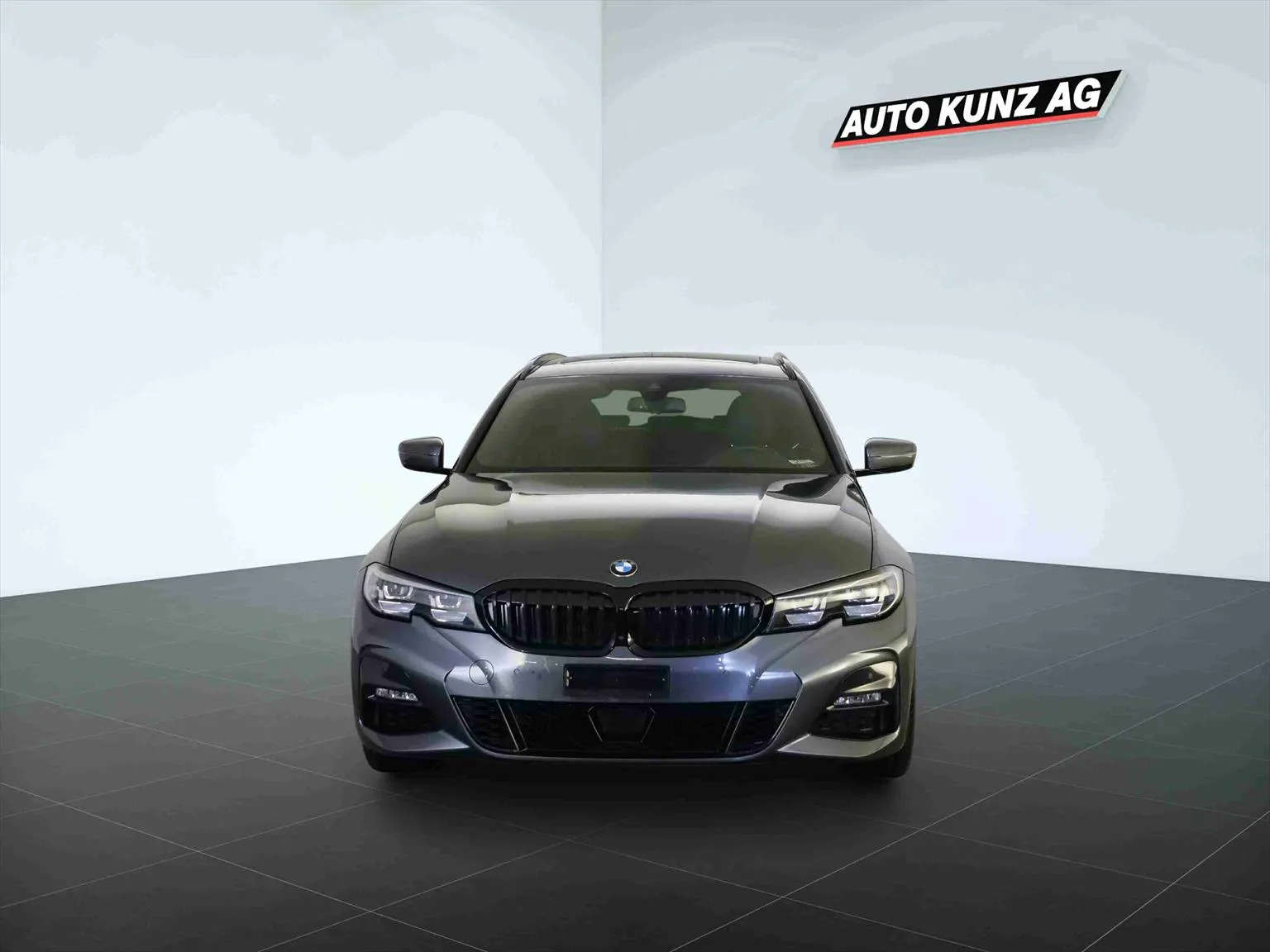 BMW 330i xDriveTouring M Sport Automat  Image 3