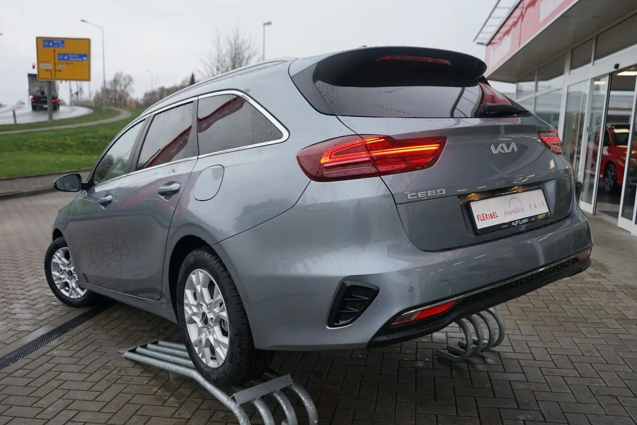 Kia Ceed SW 1.5 T-GDI FL...  Image 2