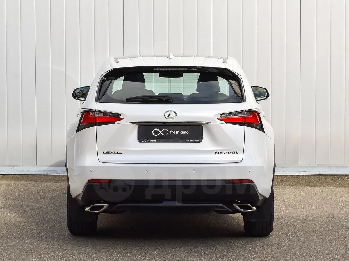 Lexus NX200t Image 4