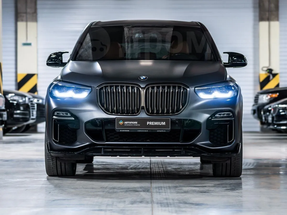 BMW X5 xDrive M50d AT Base Image 3